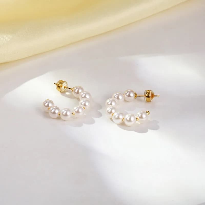 Hot Selling 18K Gold Plated Copper C Shape Pearl Hoop Earrings 20mm Large C Earring With Silver Pin for Women Daily Wear