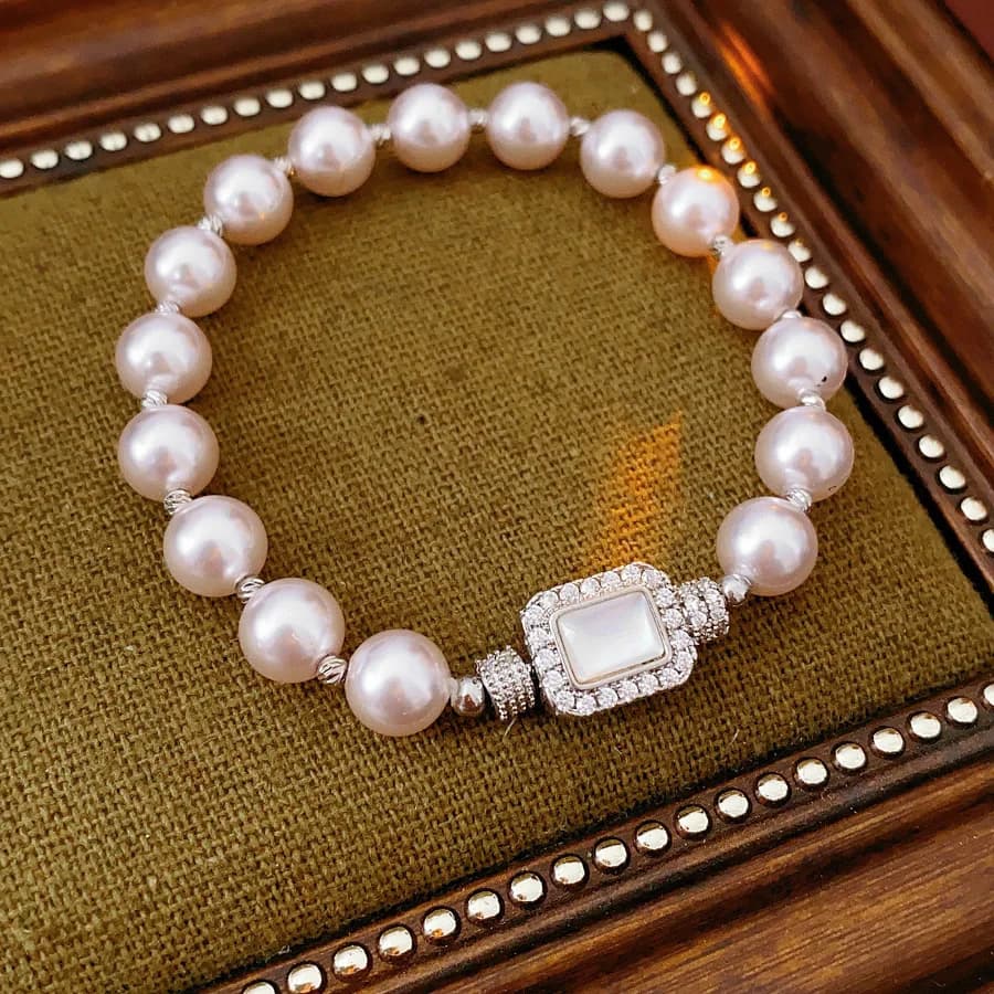 Square Clasp Pearl Bracelet French Retro Light Luxury Elegant Versatile Premium Minimalist Women's Jewelry Bracelets