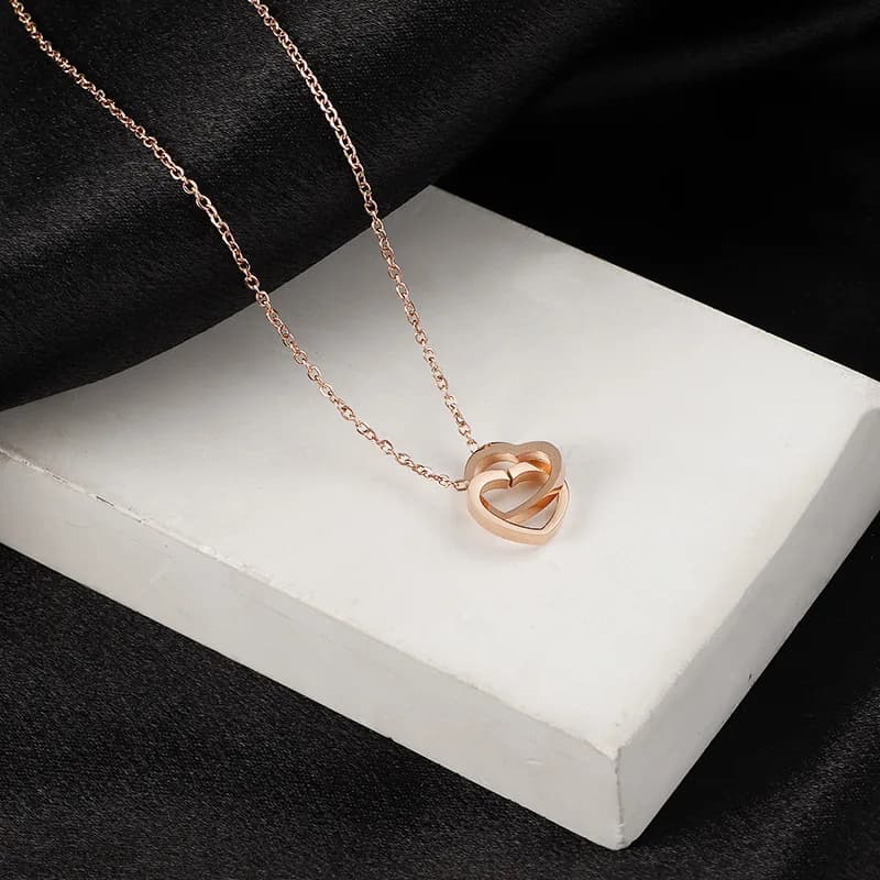 Minimalist Stainless Steel Zircon Bezel Setting Heart Double Buckle Necklace for Women Interlocking Rings Chain Elegant Non Gift