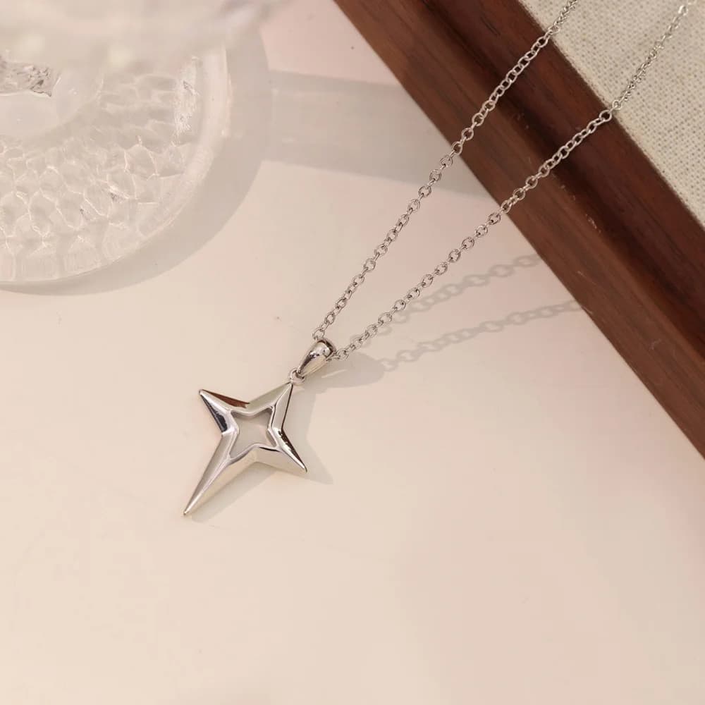 Hollow Star Necklace Women Fashion Gold Plated Layered Pendant Stainless Steel Jewelry Minimalist Design Charm Chains Necklaces