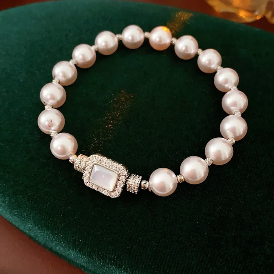 Square Clasp Pearl Bracelet French Retro Light Luxury Elegant Versatile Premium Minimalist Women's Jewelry Bracelets