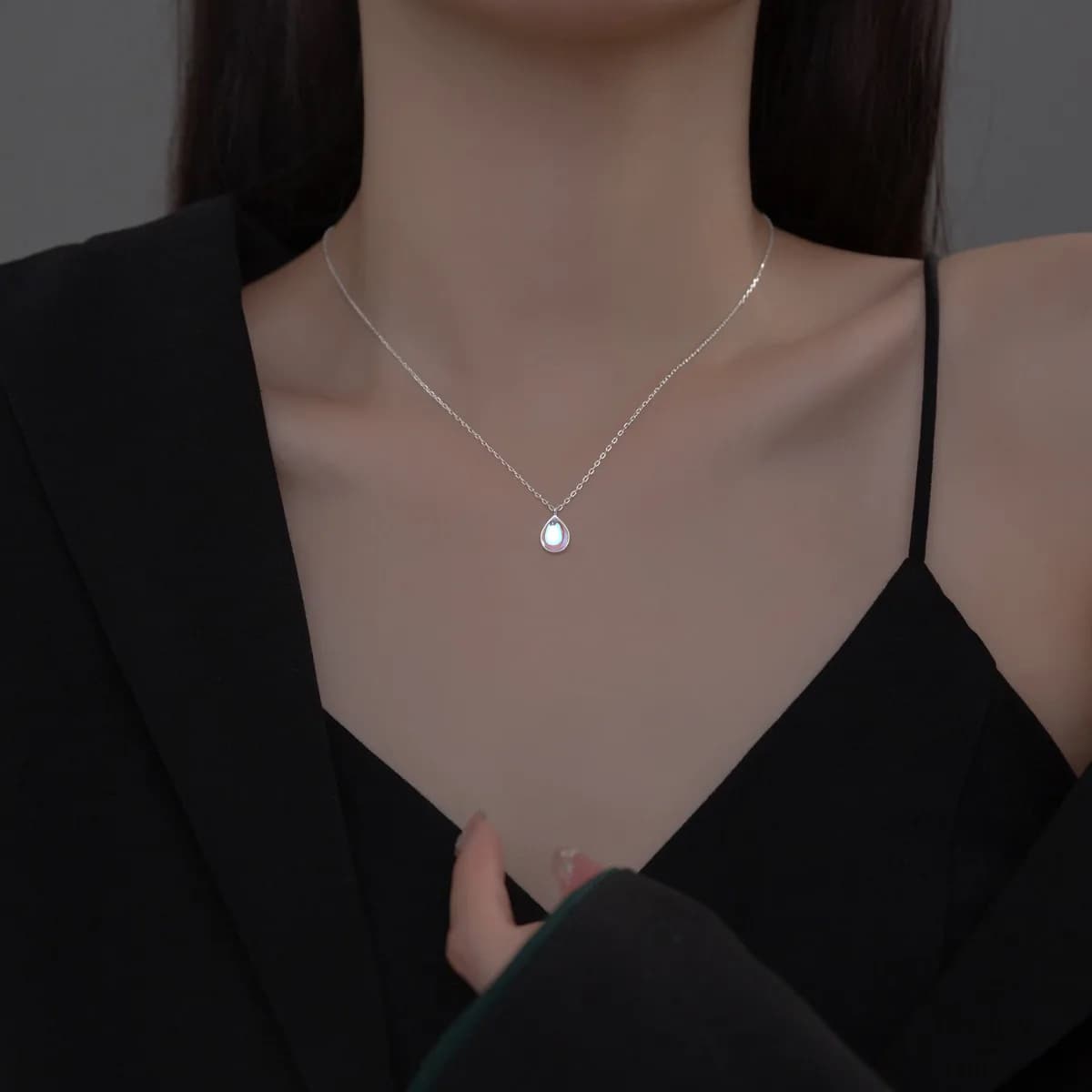 Fine Jewelry 925 Sterling Silver Water Drop Necklaces Cute Moonstone Pendant Choker Necklaces